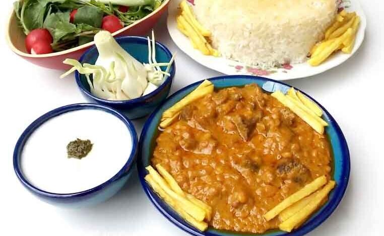 طرز تهیه خورش دوغ پای ؛یکی از بهترین غذاهای اصیل زاهدان