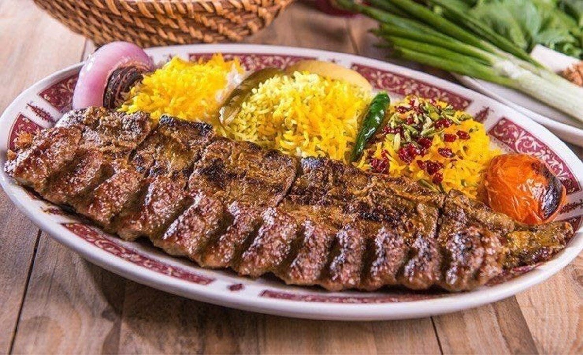 کباب بناب آذری؛ یکی از لذیذترین انواع کباب‌های ایرانی
