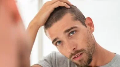 چه چیزی باعث خشکی مو میشود؟ چه چیزی باعث خشکی مو میشود؟