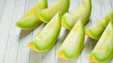 خوردن خربزه با عسل باعث مرگ آنی می شود ؟ خوردن خربزه با عسل باعث مرگ آنی می شود ؟