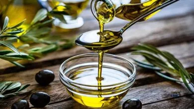 آیا روغن زیتون هم تاریخ مصرف دارد؟ ؛ راه های تشخیص روغن زیتون سالم از فاسد