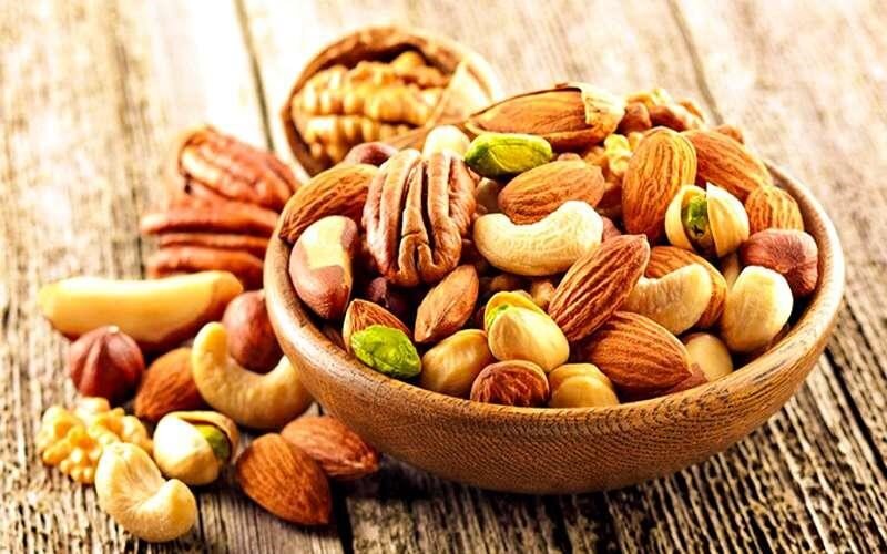 چه غذاهایی برای شب بخوریم که خواب راحت‌تری داشته باشیم؟